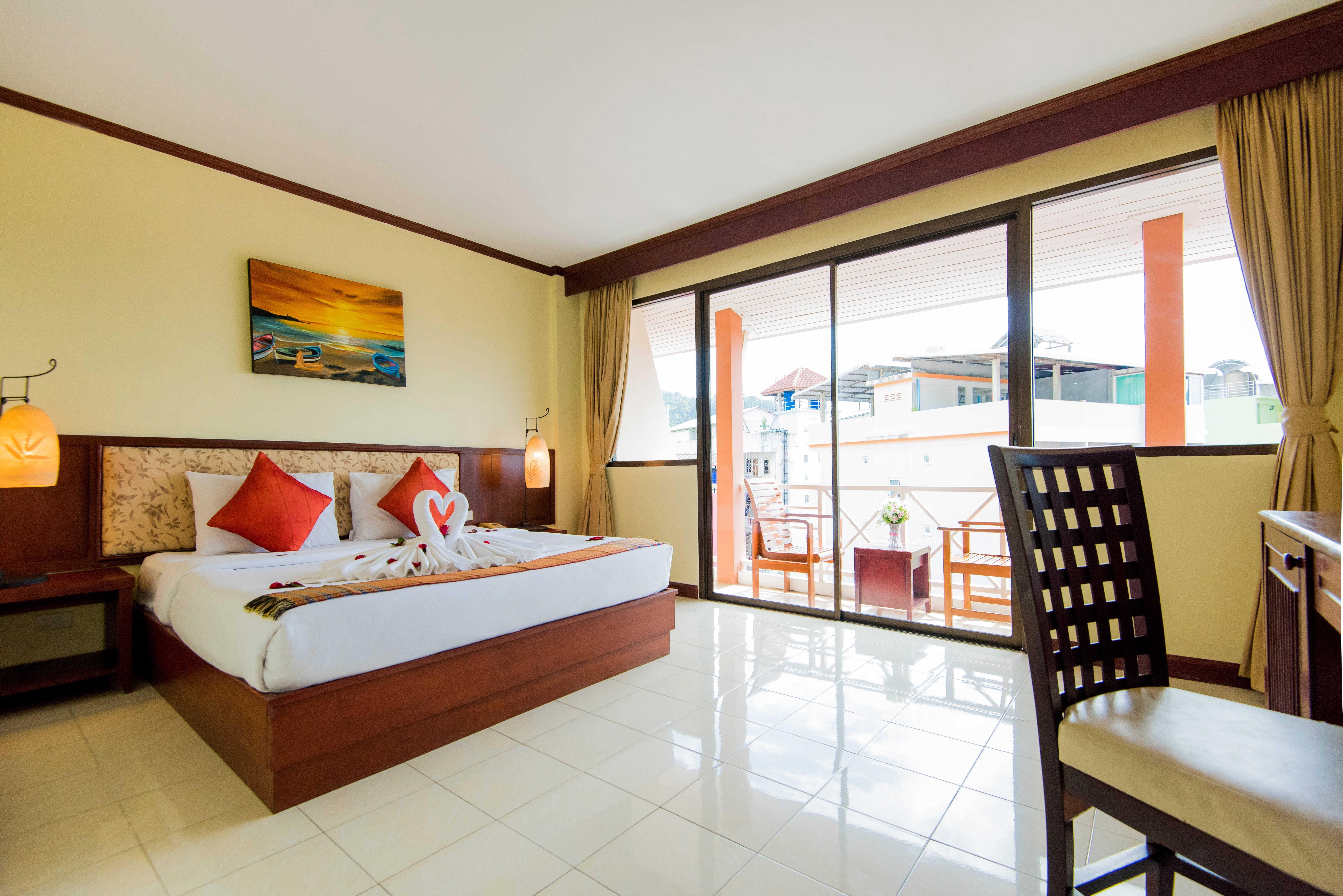 Bauman Ville Hotel Phuket Esterno foto