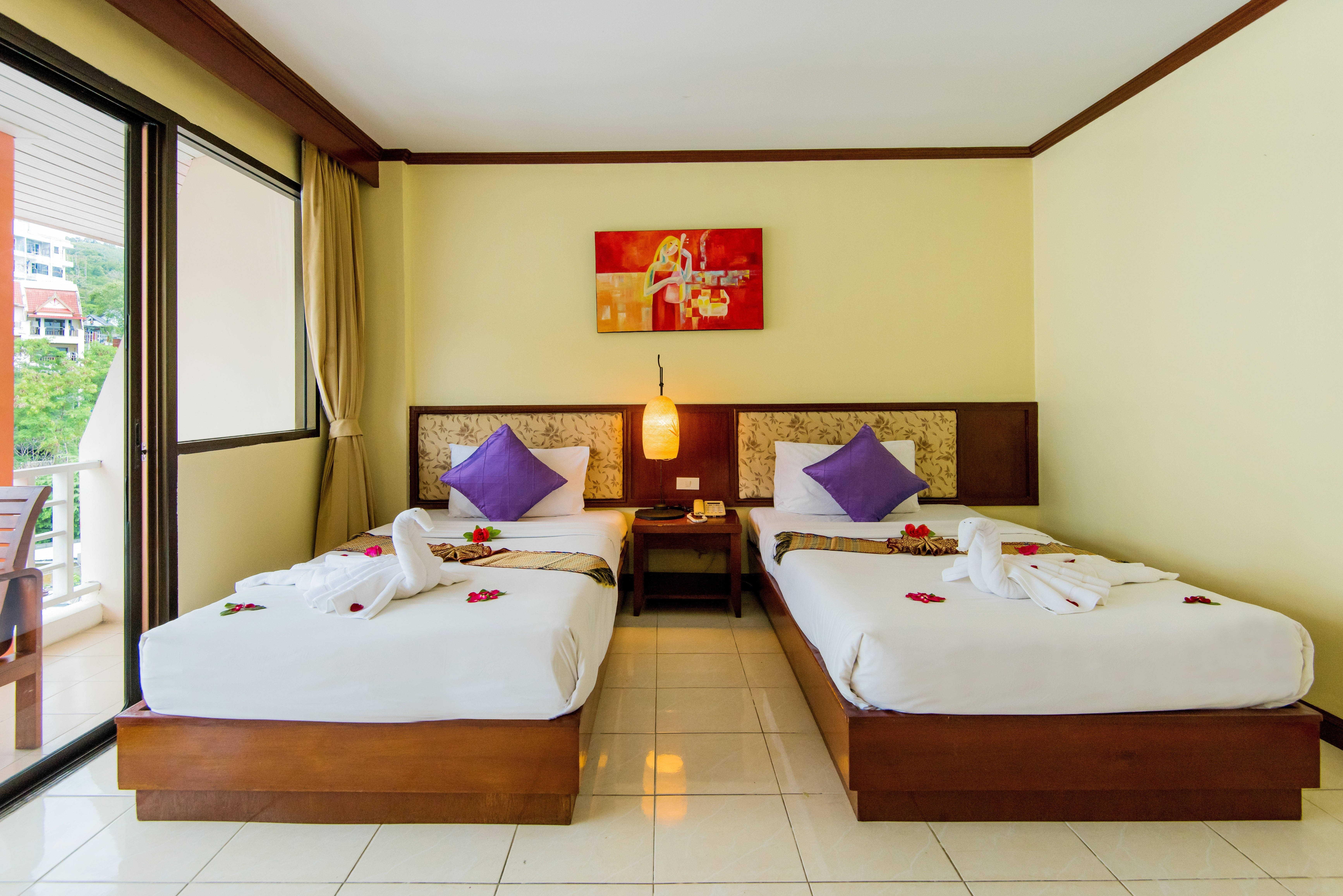 Bauman Ville Hotel Phuket Esterno foto