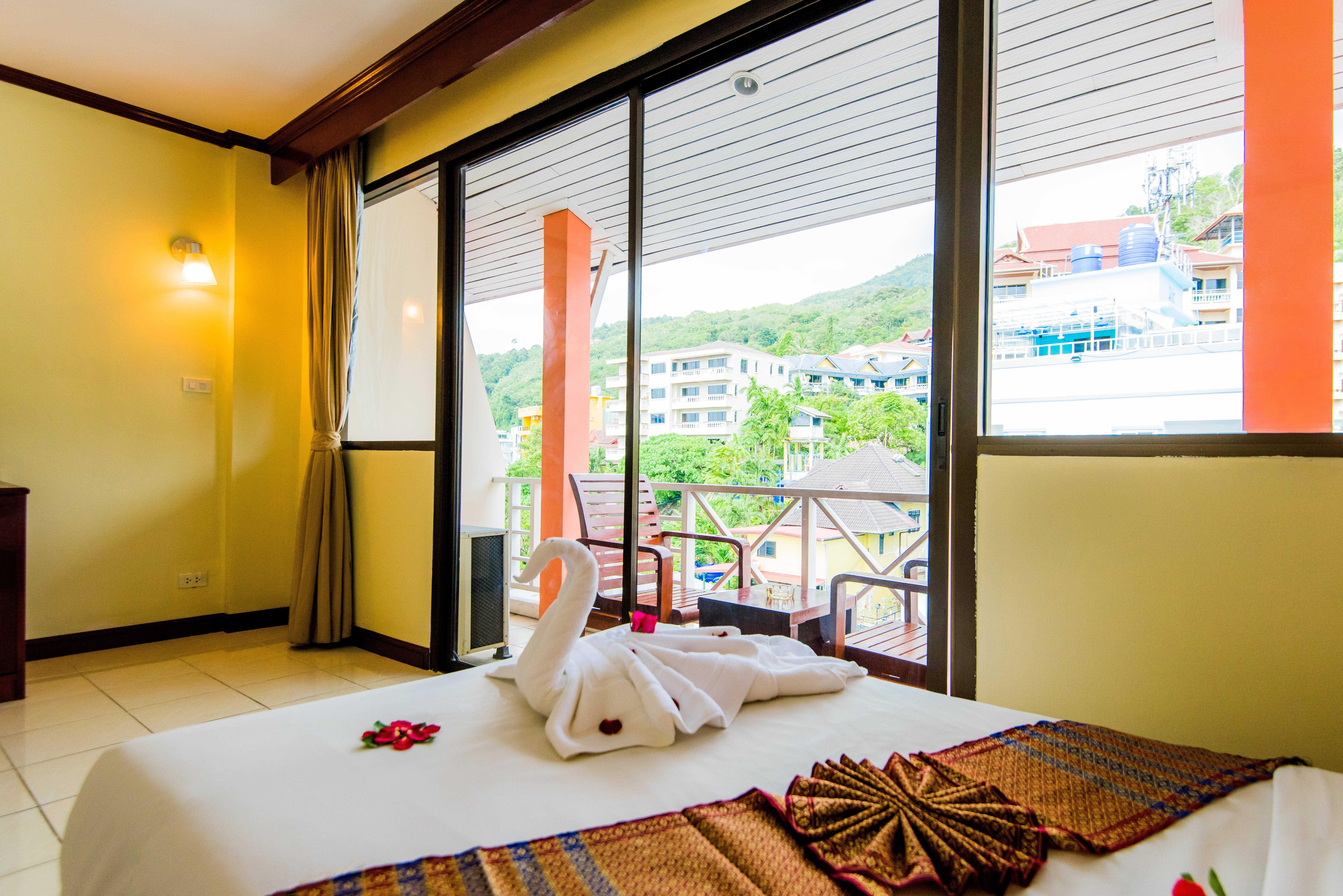 Bauman Ville Hotel Phuket Esterno foto