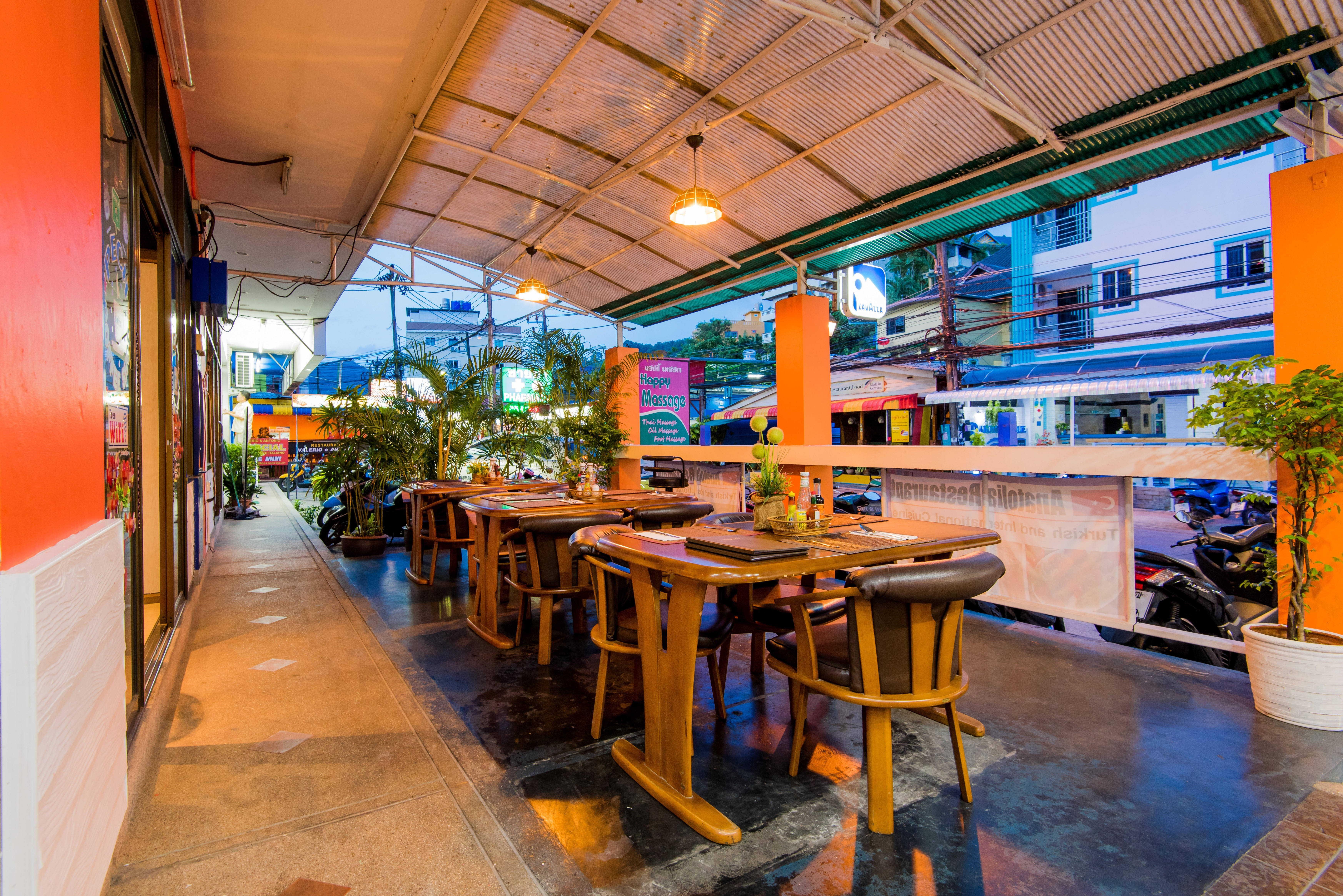 Bauman Ville Hotel Phuket Esterno foto