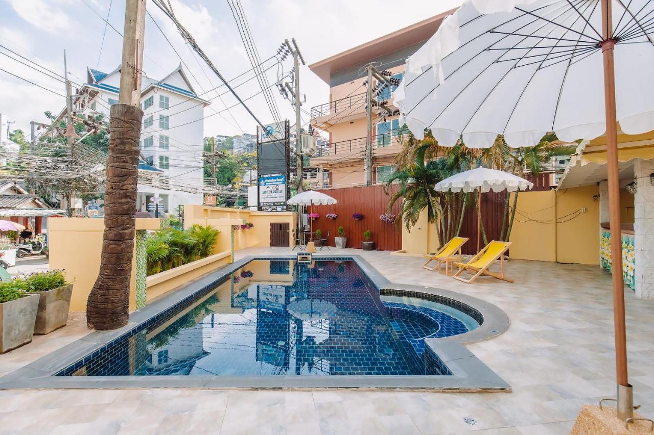 Bauman Ville Hotel Phuket Esterno foto