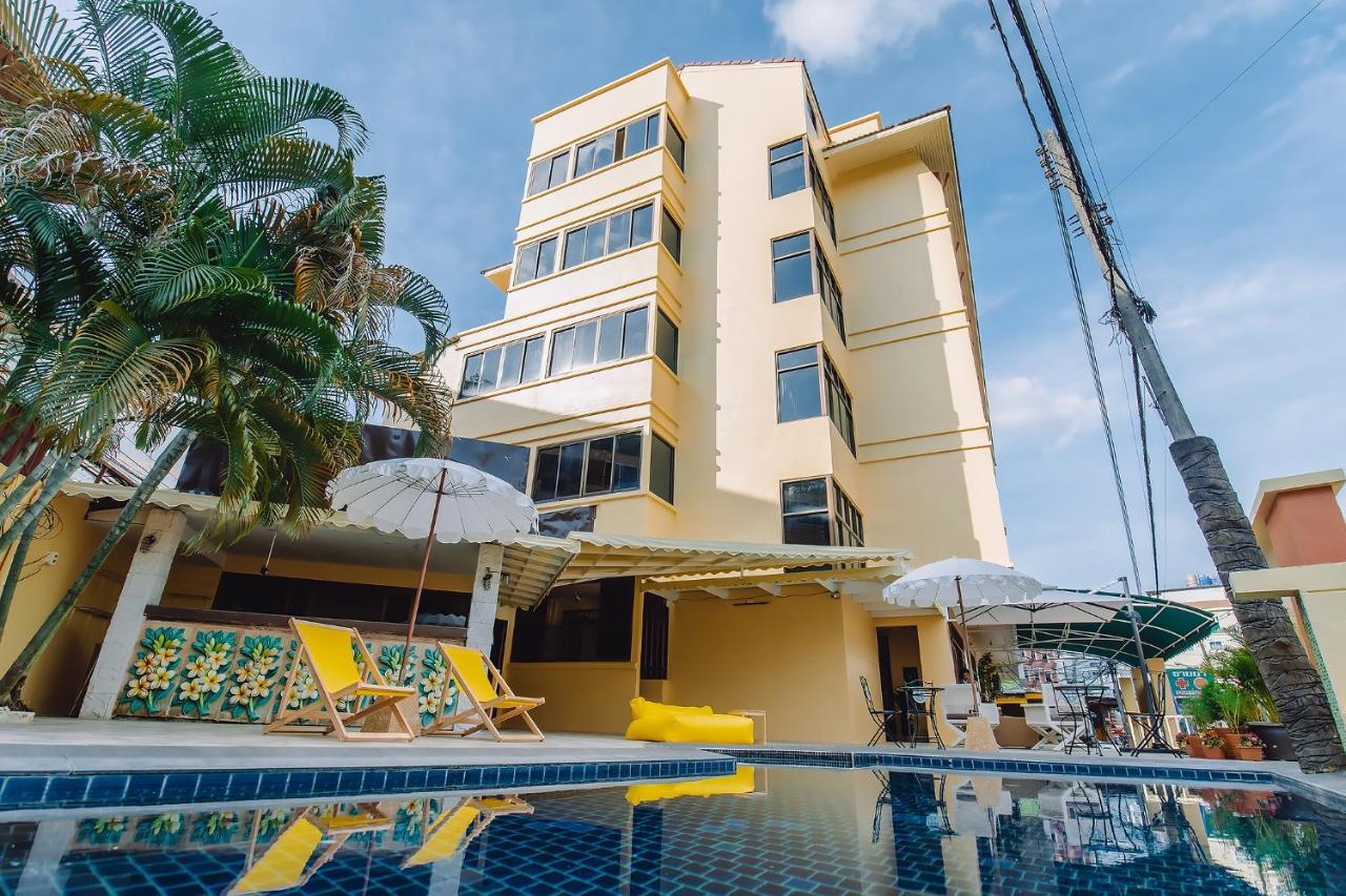 Bauman Ville Hotel Phuket Esterno foto