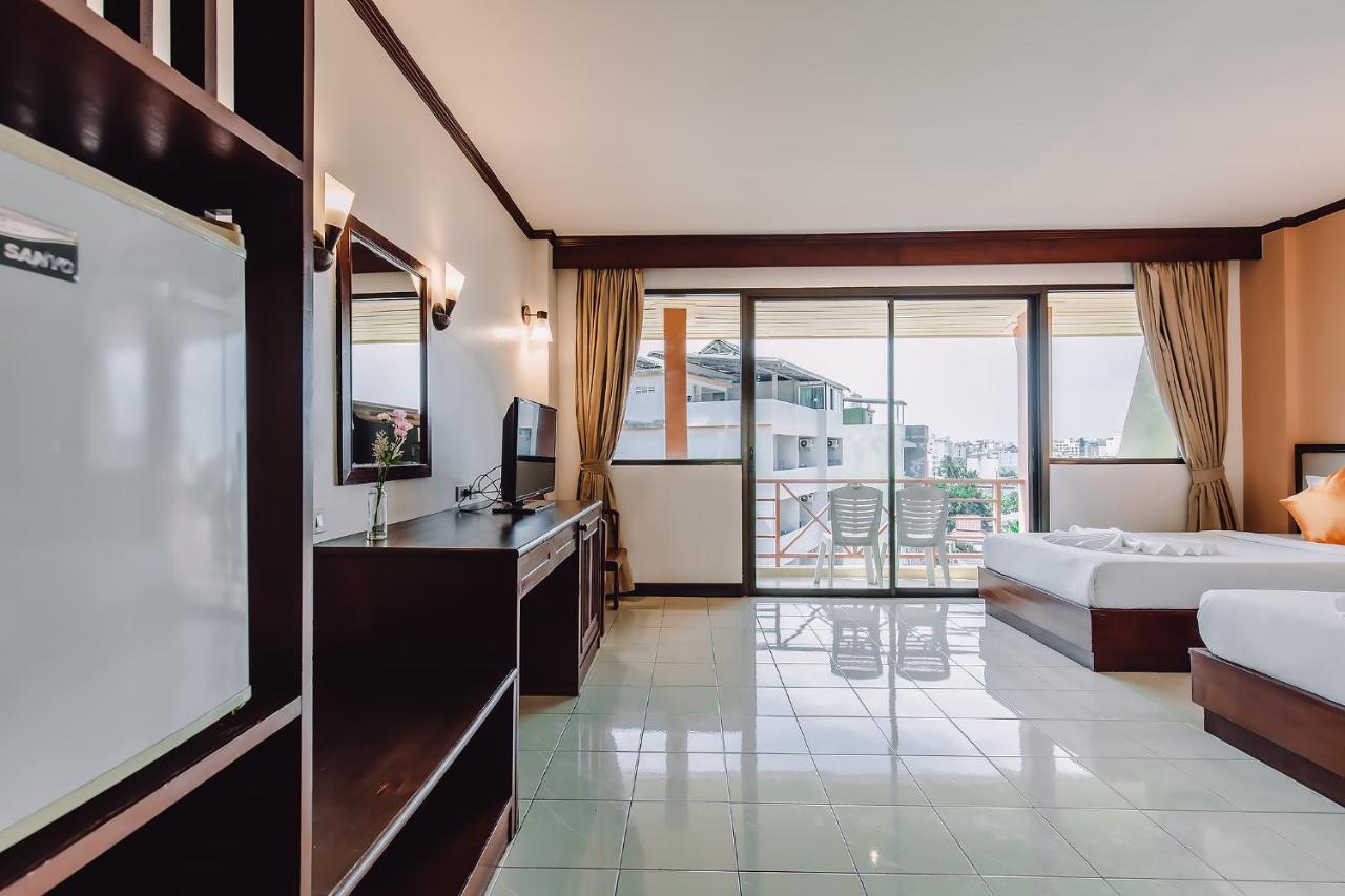 Bauman Ville Hotel Phuket Esterno foto