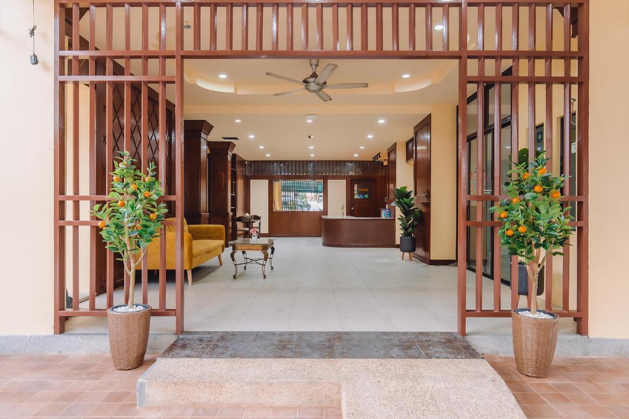 Bauman Ville Hotel Phuket Esterno foto