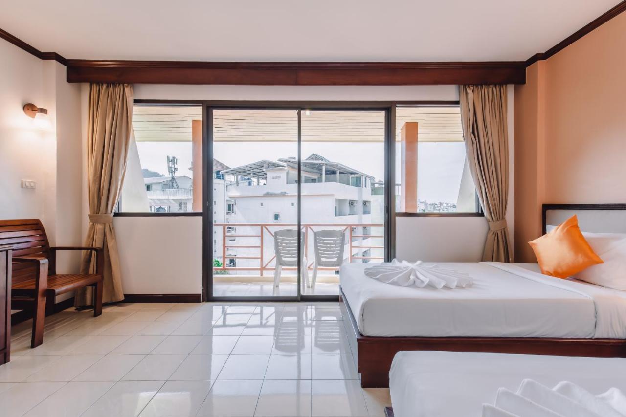 Bauman Ville Hotel Phuket Esterno foto